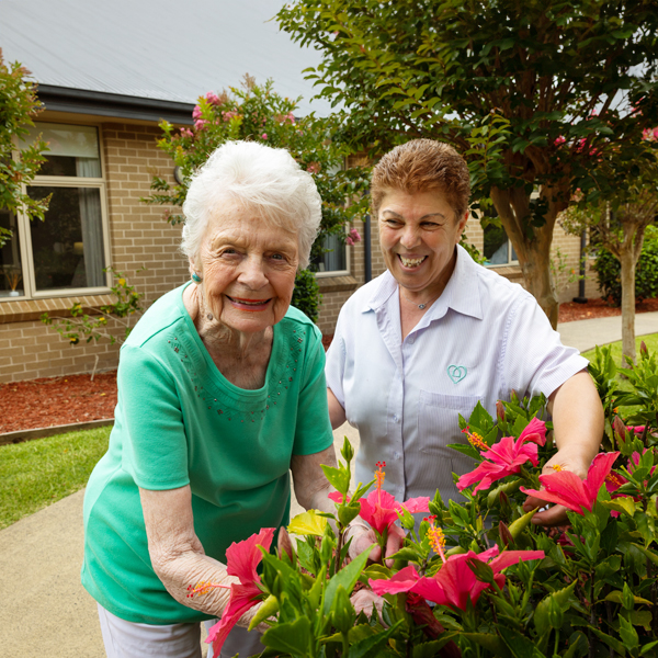 Beat the Heat: Essential tips for  caring for the elderly in hot weather